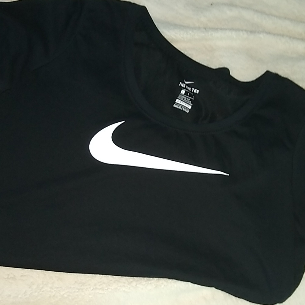 nike tee